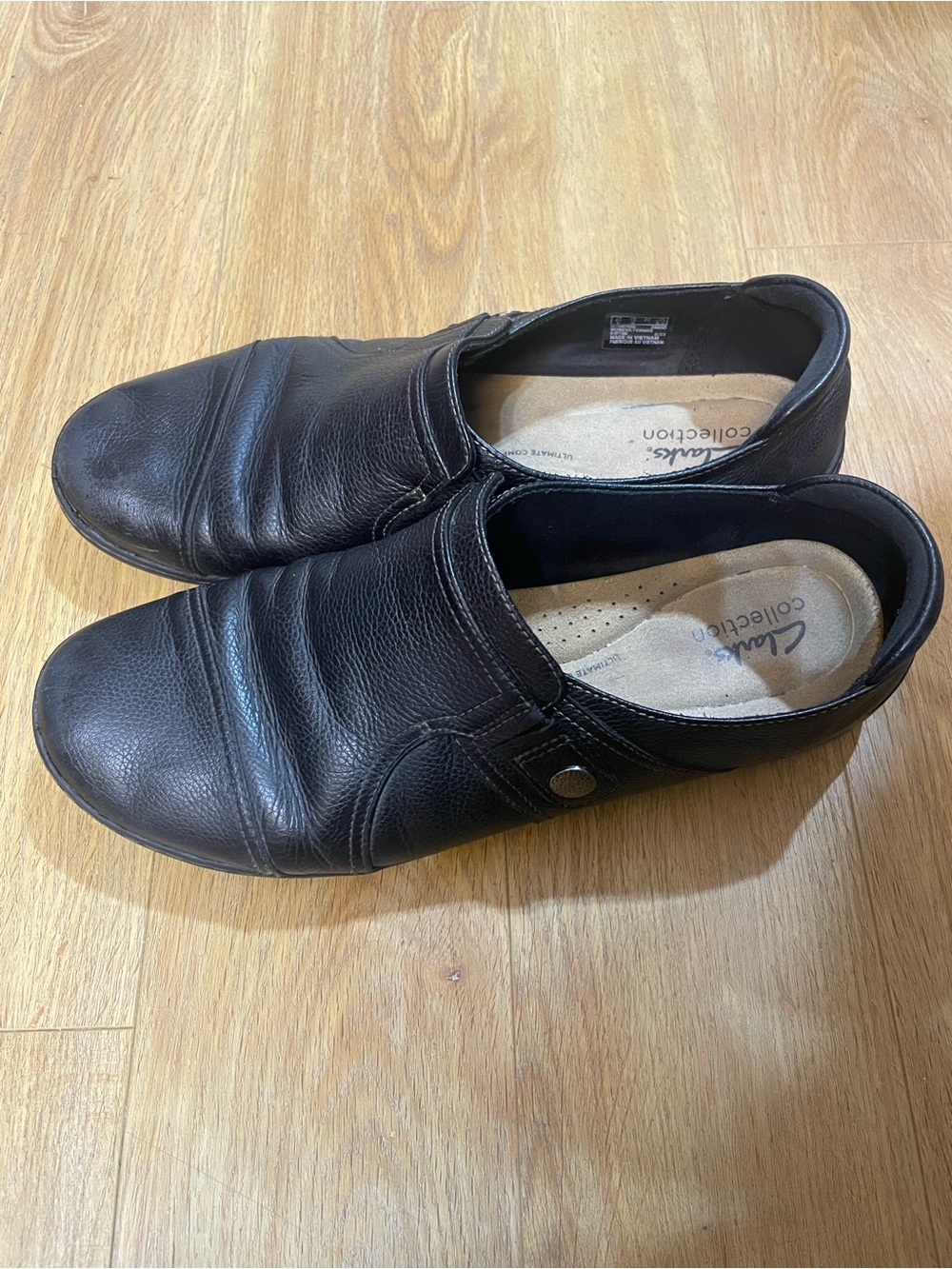 Clarks Black Leather Slip-On Loafers for Women